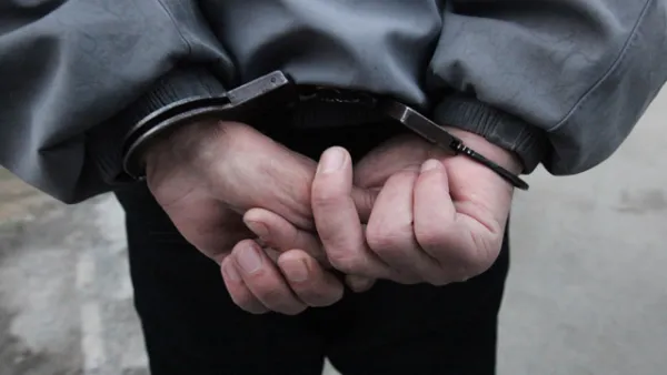 اعتقال اب قتل انتيه في الرمثا الاردنية
