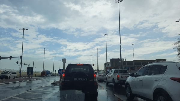 الدوحة تتعرض لعاصفة امطار قوية 