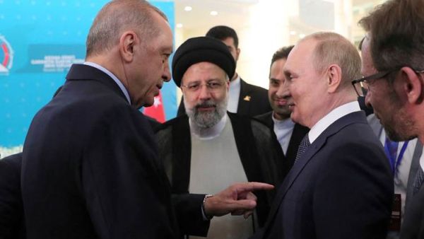 (From L) Erdogan, Raisi and Putin