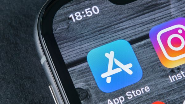 أفضل 10 تطبيقات تم تحميلها من متجر أبل ستور