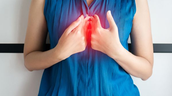 هل يسبب عصير الرمان حرقة المعدة ؟