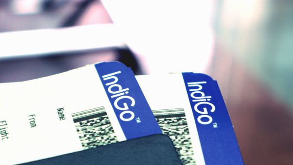 Over 900 IndiGo Flights Delayed As Cabin Crew Staff Flee to Air India
