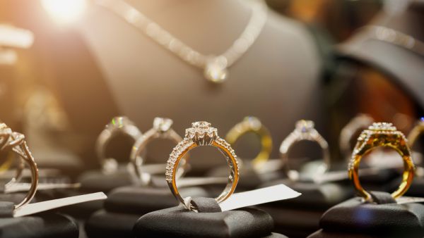 Gold Prices in Dubai Today: 24K Persistent at Dh219.50 Per Gram