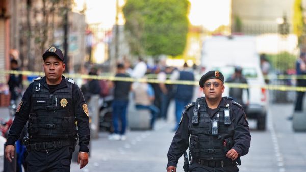 مقتل 13 شخصا بتبادل إطلاق نار بين الشرطة والمسلحين بالمكسيك