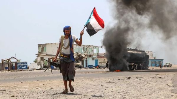 "الشرعية" اليمنية في طورها الجديد
