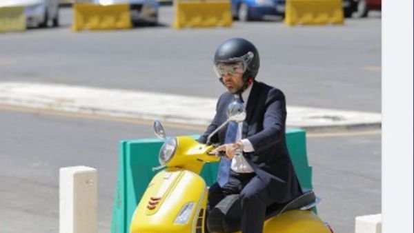 صورة متداولة للنائب زيد العتوم على دراجته النارية