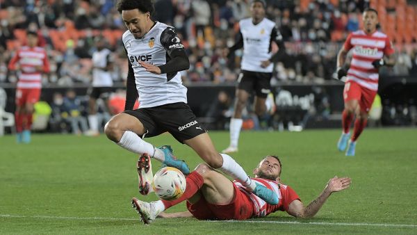 هيلدر كوستا (المصدر: أ ف ب )