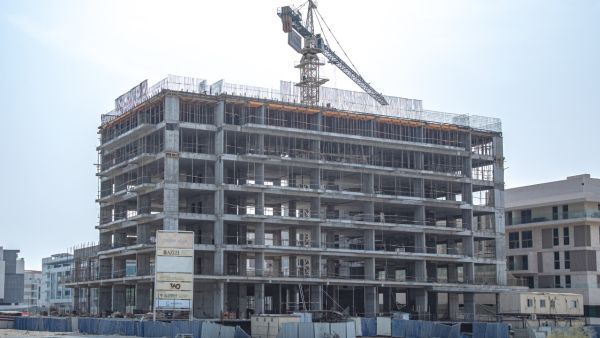 Park Avenue Construction Azizi Developments’ Park Avenue is Now 40% Complete