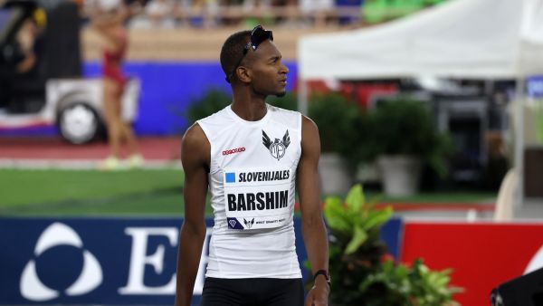 Qatar's Mutaz Essa Barshim reacts after competing in the High Jump Men event at the Wanda Diamond League athletics meeting at the Louis II Stadium in Monaco on August 10, 2022. (Photo by Valery HACHE / AFP)