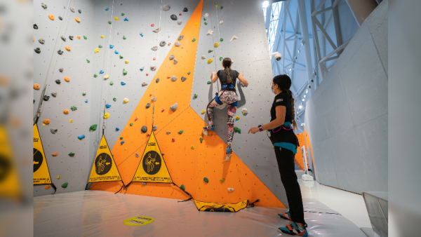 Fun-packed ladies-only events await guests at CLYMB™ Abu Dhabi and Yas Waterworld Abu Dhabi