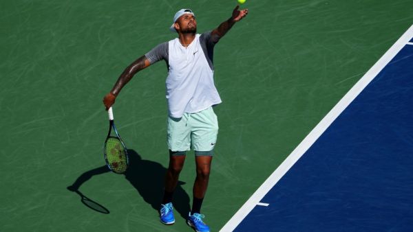 Nick Kyrgios of Australia serves during his match against Taylor Fritz of the United States during the Western & Southern Open at the Lindner Family Tennis Center on August 17, 2022 in Mason, Ohio. Dylan Buell/Getty Images/AFP (Photo by Dylan Buell / GETTY IMAGES NORTH AMERICA / Getty Images via AFP)