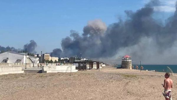 انفجارات في منطقة مطار ساكي 