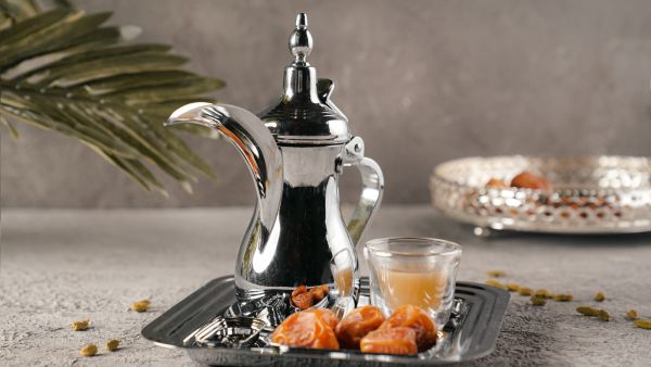 طريقة عمل قهوة بالزعفران بمناسبة اليوم الوطني السعودي