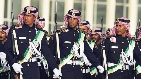 عروض جوية وعسكرية وبحرية في اليوم الوطني