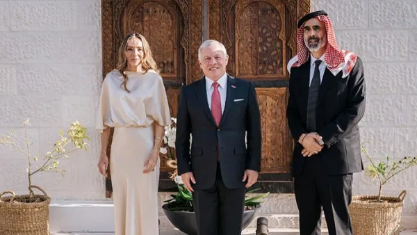 الملك عبدالله الثاني والأمير غازي وزوجته الأميرة ميريام 