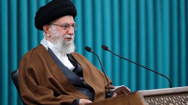  آية الله علي خامنئي