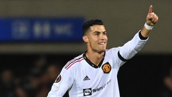 Manchester United's Portuguese striker Cristiano Ronaldo celebrates after scoring the 0-2 from the penalty spot during the UEFA Europa League group E football match between Sheriff and Manchester United at Zimbru stadium in Chisinau on September 15, 2022. (Photo by Daniel MIHAILESCU / AFP)