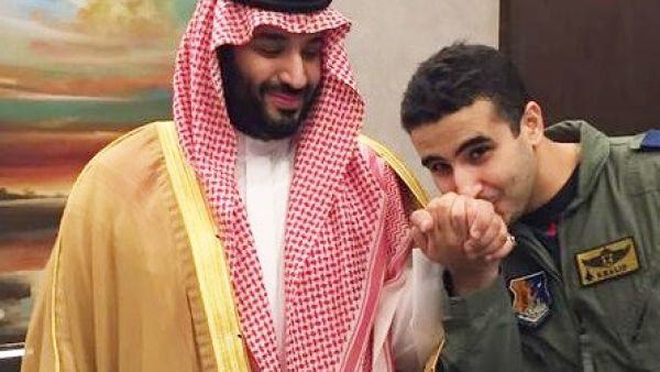 الأمير محمد بن سلمان مع شقيقه الأمير خالد 