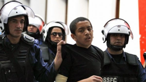 مزاعم الضرب والحرمان من النوم ومحاولة الاغتصاب 