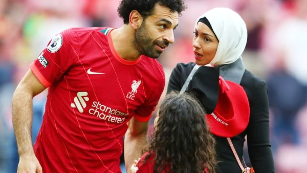 محمد صلاح وزوجته ماجي صادق 
