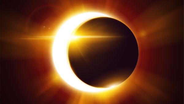 هل يؤثر الكسوف الجزئي للشمس على النساء الحوامل؟