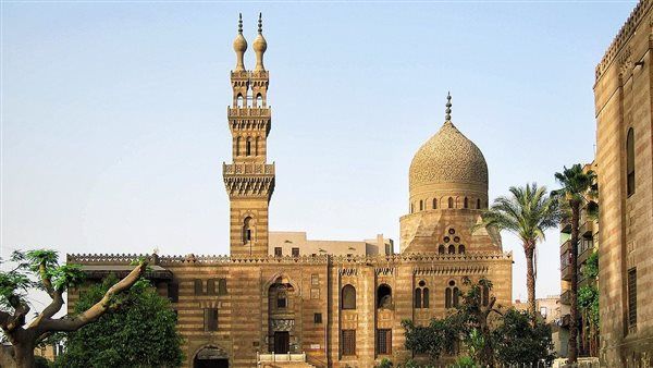 مسجد السيدة عائشة في القاهرة