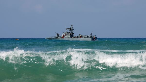 سفن اسرائيلية قبالة الشواطئ اللبنانية