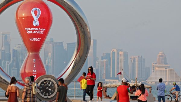 الضغوط على قطر لفتح ابواب ممارسات المثليين والشواذ قبل شهر واحد من انطلاق بطولة كأس العالم