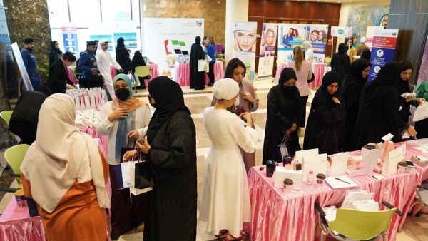 جمارك دبي تُنظم فعاليات صحية تزامناً مع شهر التوعية بسرطان الثدي