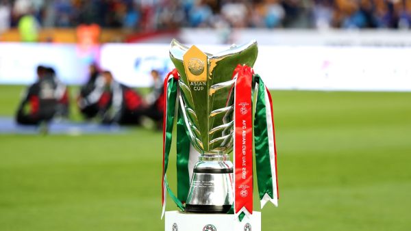 The AFC Asian Cup trophy is pictured during the 2019 AFC Asian Cup final football match between Japan and Qatar at the Zayed Sports City Stadium in Abu Dhabi on February 1, 2019. / AFP / Karim Sahib