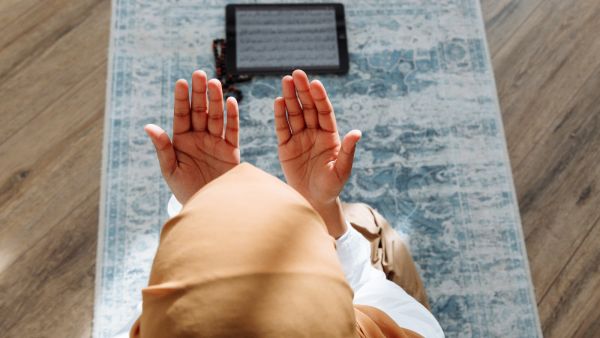 كيف يحتفل المسلمون بالمولد النبوي الشريف؟