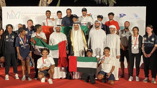 أبطال الإمارات يحصدون 8 ميداليات في البطولة العربية للشراع