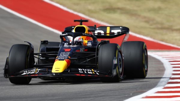 Max Verstappen of the Netherlands driving the (1) Oracle Red Bull Racing RB18 on track during the F1 Grand Prix of USA at Circuit of The Americas on October 23, 2022 in Austin, Texas. Chris Graythen/Getty Images/AFP (Photo by Chris Graythen / GETTY IMAGES NORTH AMERICA / Getty Images via AFP)