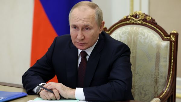 Russian President Vladimir Putin chairs a meeting with members of the government via a video link at the Kremlin in Moscow on November 3, 2022. (Photo by Mikhail Metzel / SPUTNIK / AFP) criminal records