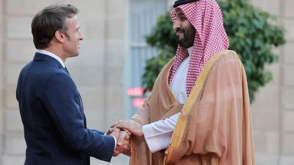 الأمير محمد بن سلمان والرئيس الفرنسي إيمانويل ماكورن