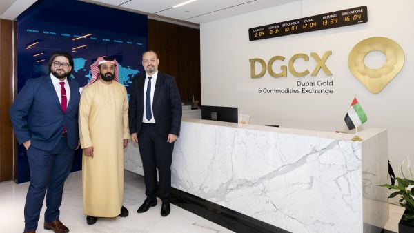 خلال الحدث بورصة دبي للذهب والسلع تطلق عمليات التداول على سبائك الذهب والفضة من شركة سام للمعادن الثمينة