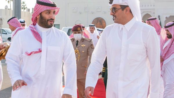 الأمير محمد بن سلمان والشيخ تميم بن حمد