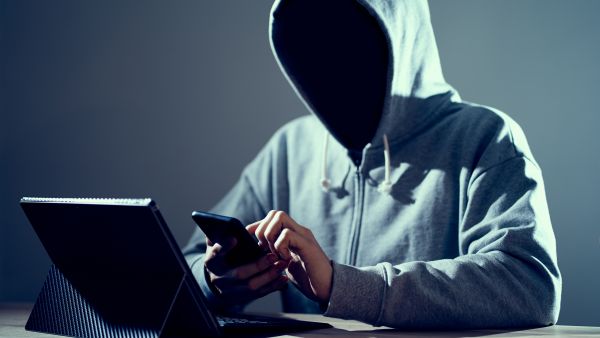 Hiding in cyberspace 
