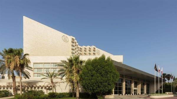Sheraton Dubai Creek Hotel & Towers. Sheraton Dubai Creek Hotel & Towers is Waiting for you to Discover the Glory at the Creek this November 