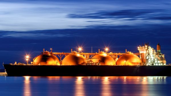 Under this agreement, GE will accelerate development for the use of 100% hydrogen as a low carbon fuel for gas turbines  GE Gas Power and Shell sign Development Agreement to collaborate on LNG Decarbonization Pathway Using Hydrogen