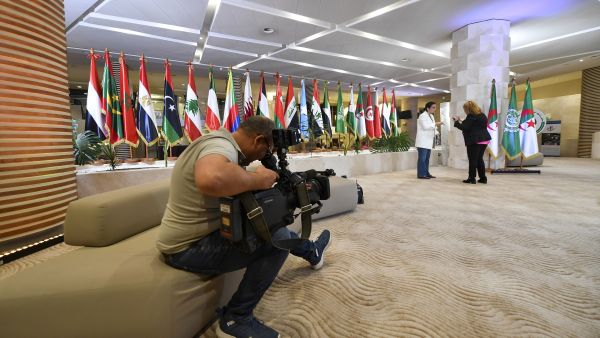 غياب قادة الدول المطبعة 