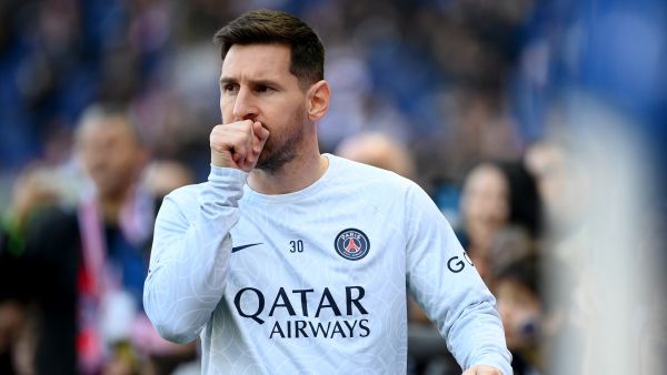 Paris Saint-Germain's Argentine forward Lionel Messi reacts as he warms up prior to the French L1 football match between Paris Saint-Germain FC and AJ Auxerre at the Parc des Princes stadium in Paris on November 13, 2022. (Photo by FRANCK FIFE / AFP)