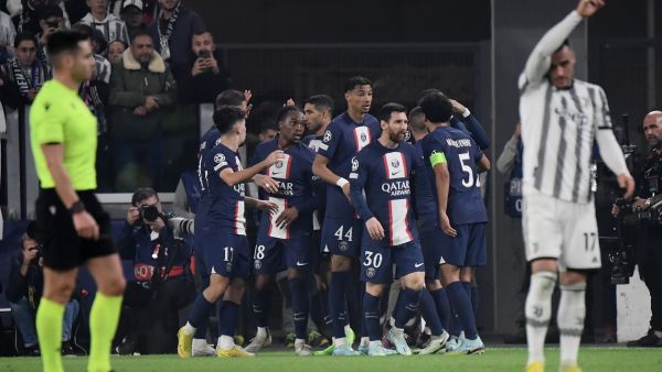 PSG's players celebrate after scoring a goal during the UEFA Champions League 1st round day 6 group H football match between Juventus Turin and Paris Saint-Germain (PSG) at the Juventus stadium in Turin on November 2, 2022. (Photo by Filippo MONTEFORTE / AFP)