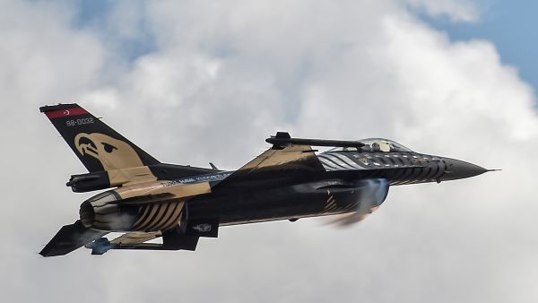 مقاتلة تركية (أ ف ب)