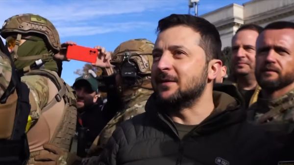 الرئيس الأوكراني فولوديمير زيلينسكي
