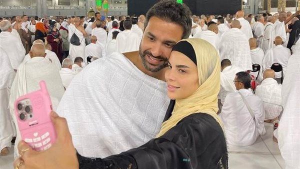 كريم فهمي و زوجته