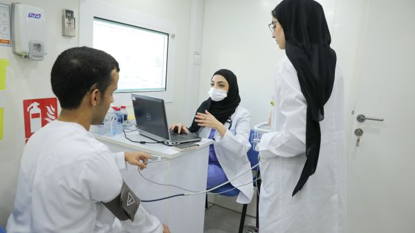 "الجليلة لثقافة الطفل" يستضيف برنامج "العيادات المتنقلة"