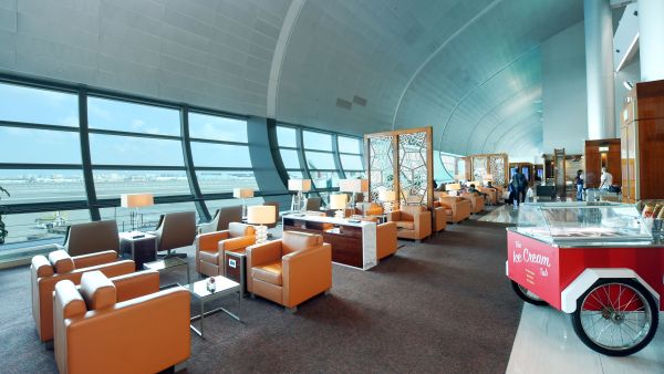 More than 30 Emirates Lounges now open worldwide