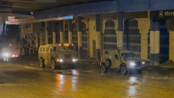 قوات الإحتلال تقتحم مدينة نابلس