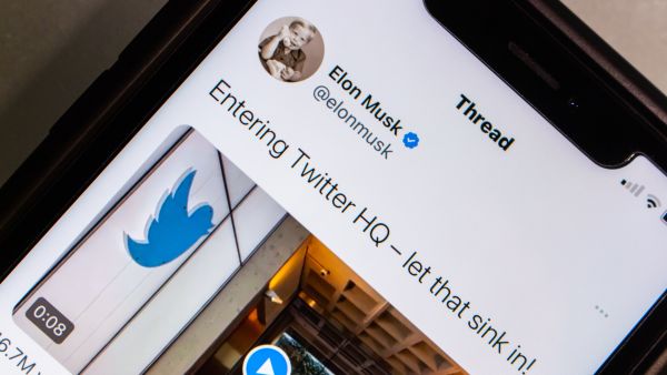 Elon Musk Twitter vortex